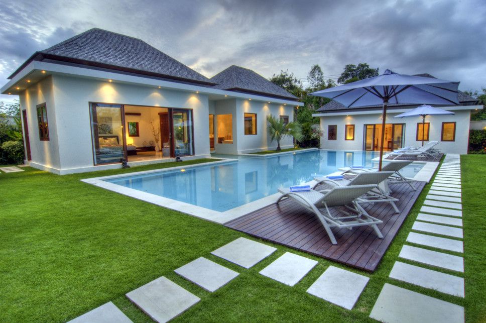 Piscina e Jardim